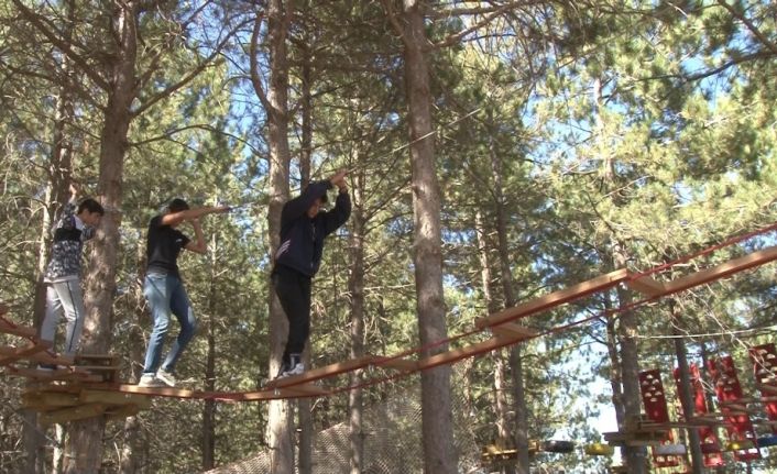 Adrenalin tutkunlarının yeni adresi ’Macera Parkı’