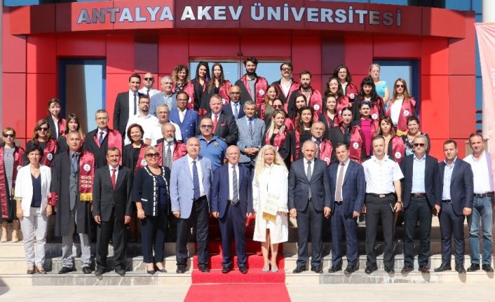 Antalya AKEV Üniversitesinin akademik yılı açılışı yapıldı