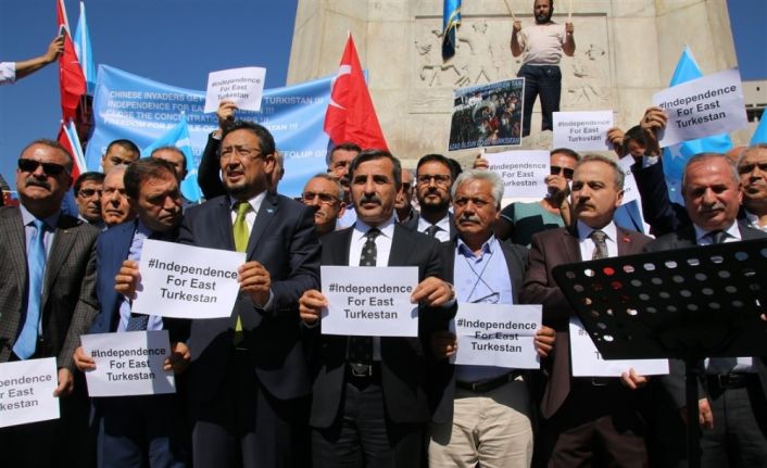 Başkent’te Çin yönetimi protesto edildi