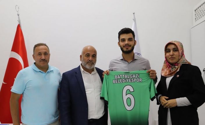 Battalgazi Belediyespor 6 oyuncuyu kadrosuna kattı