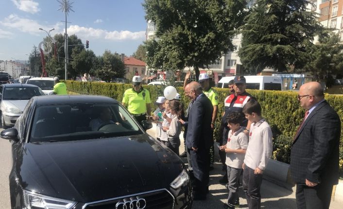 Bozüyük’te yaya geçidi nöbeti etkinliği