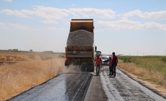 Büyükşehir kırsalda yol çalışmalarını sürdürüyor