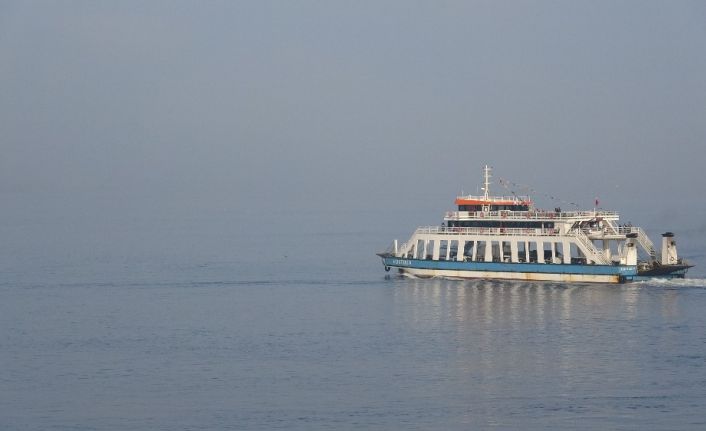 Çanakkale Boğazı yoğun sis nedeniyle transit gemi geçişlerine kapatıldı