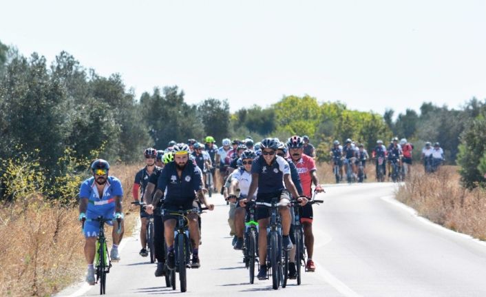 Çanakkale’de ’Şehitlere Saygı Turu’ yapıldı