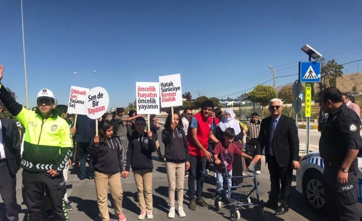 Edremit’te ’Öncelik Hayatın, Öncelik Yayanın’ uygulaması