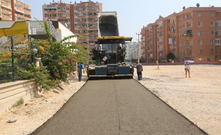 Erdemli’de beton yol uygulaması