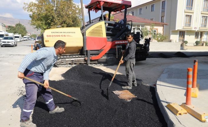 Erzincan Belediyesi yol genişletme çalışmalarını sürdürüyor