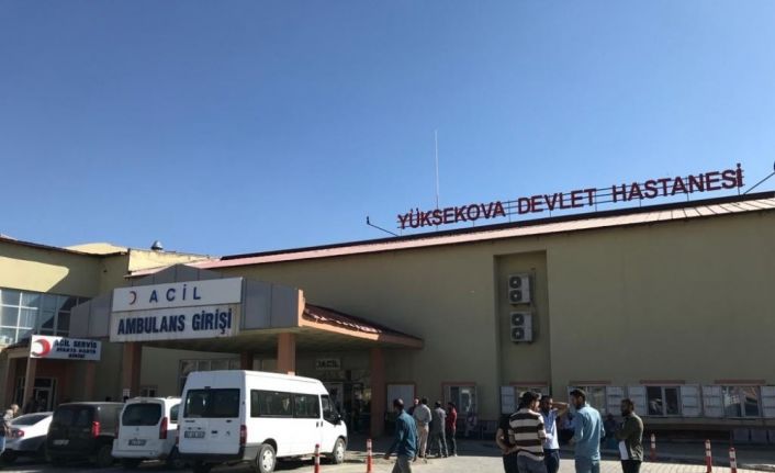 İskeleden düşen işçi ağır yaralandı