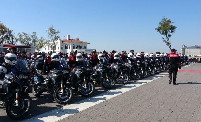 İstanbul’da motosikletli polis timlerinde 206 polis göreve başladı