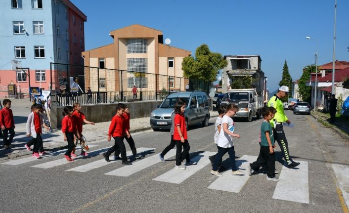 Kabadüz’de ’Yaya Geçidi Nöbeti’ etkinliği