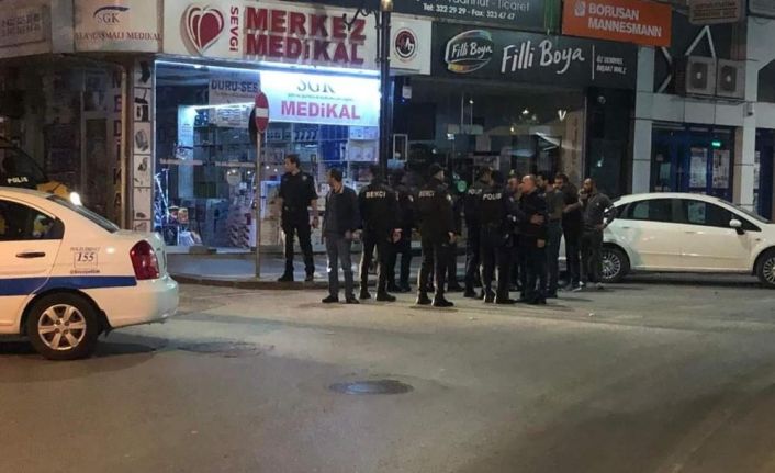 Malatya’da Tacizciyi linçten polis kurtardı