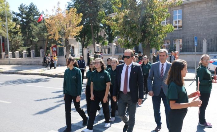 Milli Eğitim Müdürü Ekinci Yaya Geçidi Nöbeti Etkinliği’ne Katıldı