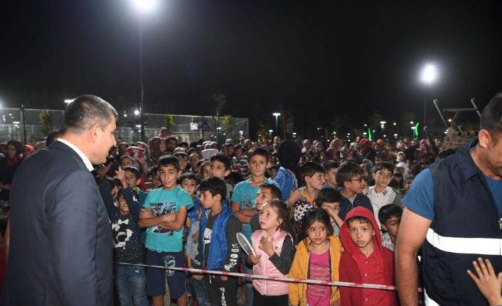 Muş Belediyesi sayesinde çocuklar doyasıya eğlendi