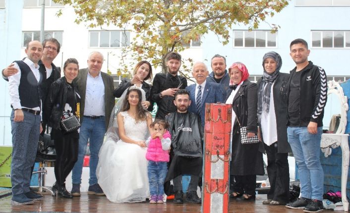 Ordu’da gelin ve damat Cumhuriyet Bayramı’na damga vurdu