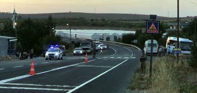 Şanlıurfa’da askeri otobüs ile tır çarpıştı: 16 yaralı