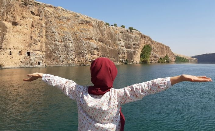 Tarihi mağaralara gizemli yolculuk