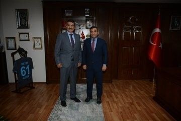 Temel Altunbaş Trabzon İl Emniyet Müdürü Metin Alper’i ziyaret etti