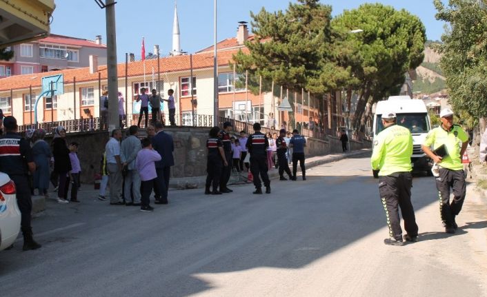 Tosya’da “yaya önceliği” uygulaması yapıldı