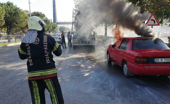 Trafikteki otomobil alevlere teslim oldu