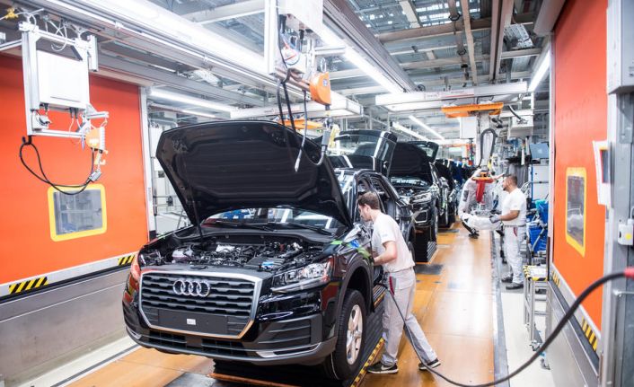 Alman otomotiv devi Audi, 9 bin 500 kişiyi işten çıkaracak