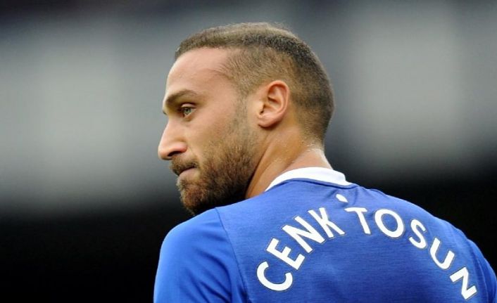 Cenk Tosun Everton’u ipten aldı