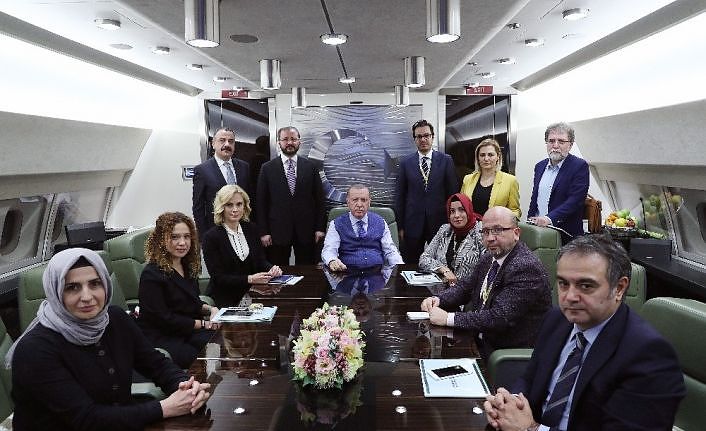 Erdoğan'dan uçakta önemli açıklamalar