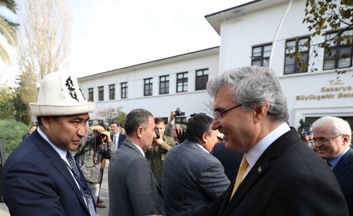 Kırgızistan heyetine Sakarya’da mehteranlı karşılama