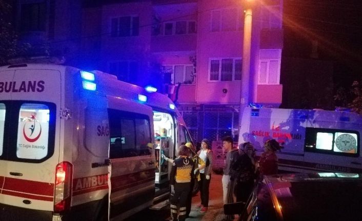 Kocaeli’de sabaha karşı çıkan yangından etkilenen 6 kişi hastaneye kaldırıldı