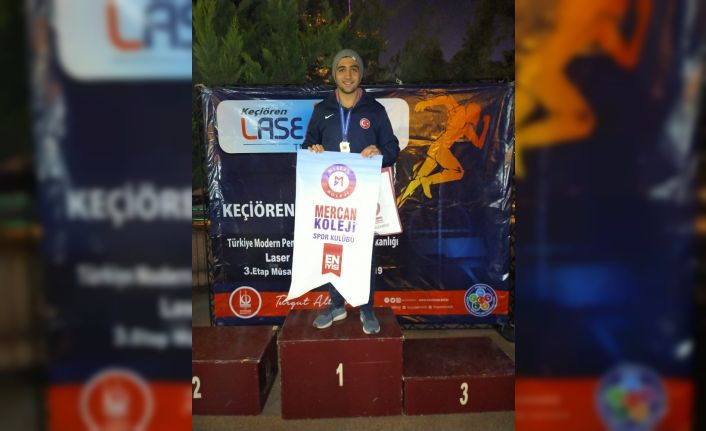 Malatyalı 2 sporcu öğrenci başarılı döndü