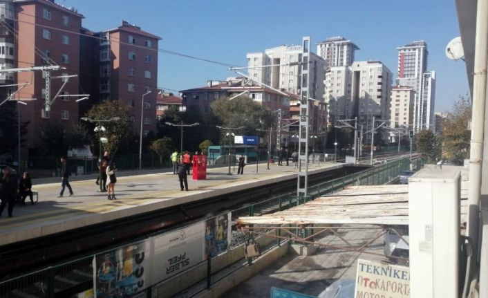 Kartal Atalar Marmaray istasyonunda feci olay