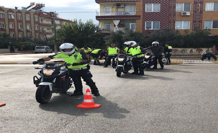 Motosikletli Trafik Polis Timlerine sürüş teknikleri eğitimi verildi