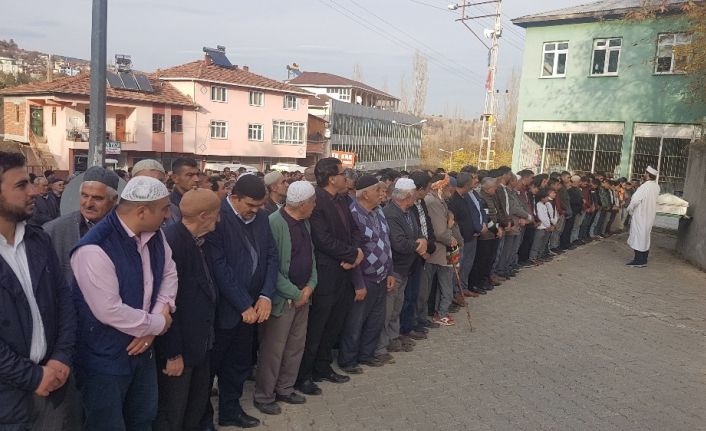 Organları bağışlanan liseli genç gözyaşları ile toprağa verildi