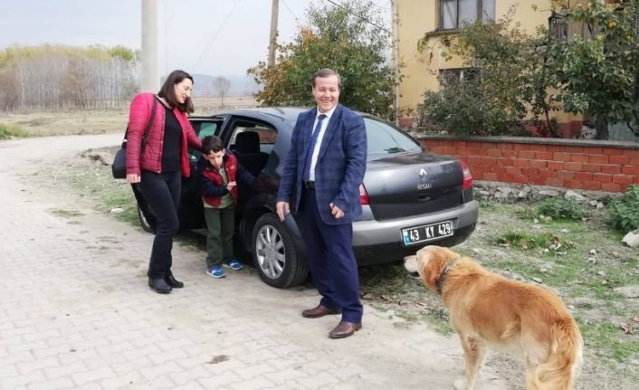 Özel öğrencinin köpek sevgisi için seferber oldular