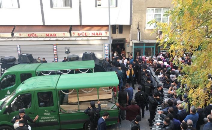 Pendik’te pompalı tüfekli saldırıda hayatını kaybedenlerin cenazeleri gözyaşları eşliğinde kaldırıldı