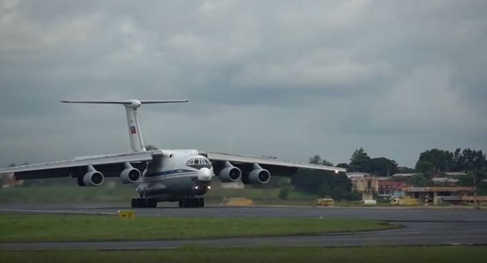 Rusya, fil avına karşı Gabon’a silah gönderdi