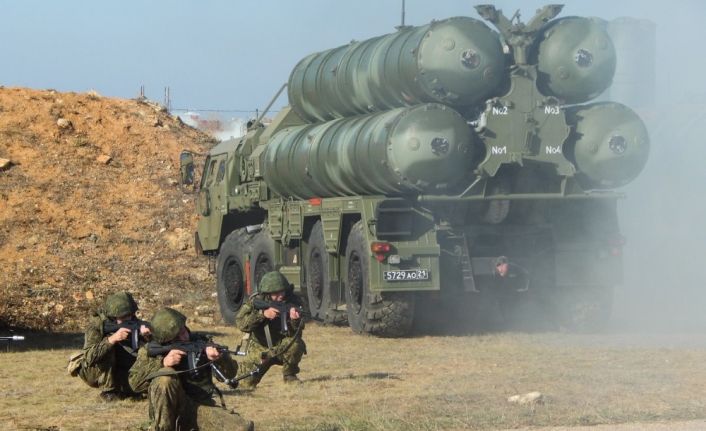 Rusya Kırım’da S-400’ler ile tatbikat yaptı