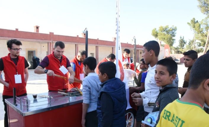 YTB’den teröre karşı iyilik tırı