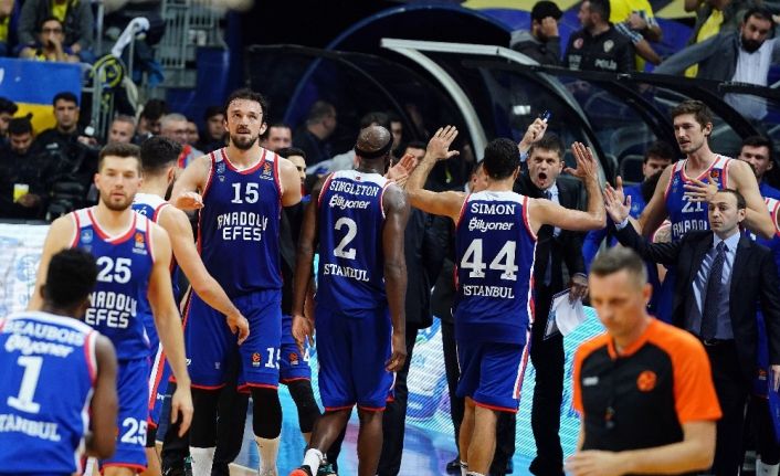 Anadolu Efes durdurulamıyor