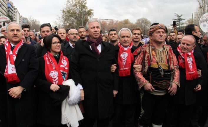 Ankaralılar Atatürk’ün Ankara’ya gelişini coşkuyla kutladı