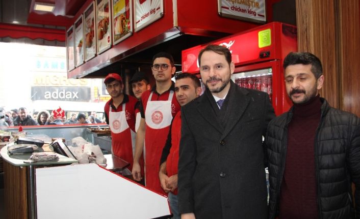 Bakan Albayrak’tan Erzurum esnafına ziyaret