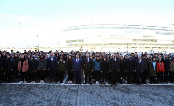 Başkan Bilgin, öğrencilerle bir araya geldi