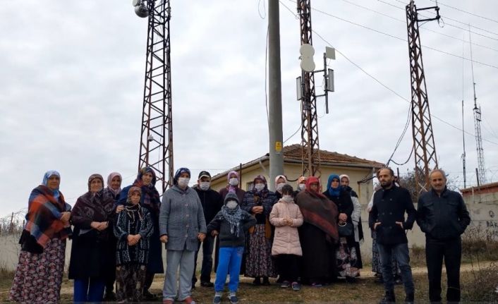 Bir mahalle ölüm korkusuyla yatıp kalkıyor