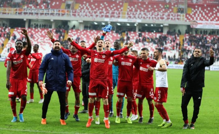 Evinde en başarılı takım Sivasspor