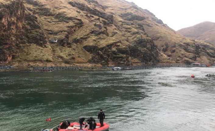 Fırat Nehri’nde kaybolan sürücü bir haftadır aranıyor