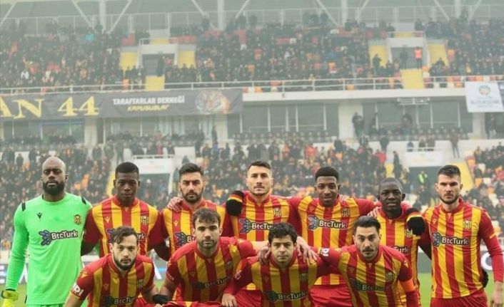 Futbol dünyası Mina’nın oğlu için tek yürek