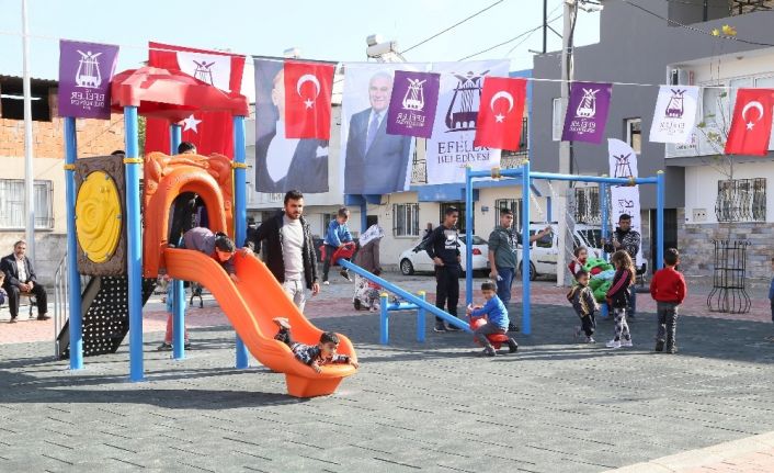 Ovaeymirli çocukların park keyfi