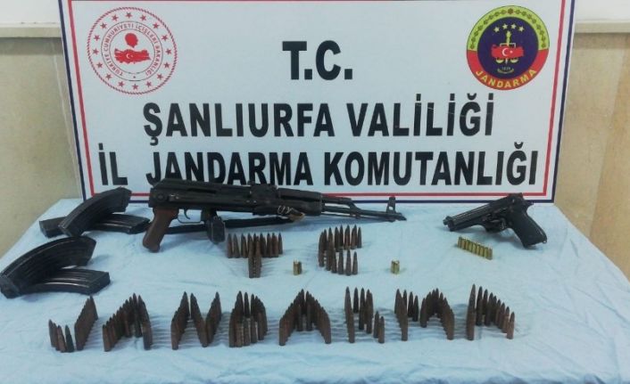 Şanlıurfa’da uzun namlulu silahlar ve uyuşturucu ele geçirildi