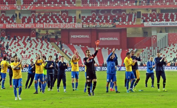 Ankaragücü yine son dakikada puana uzandı