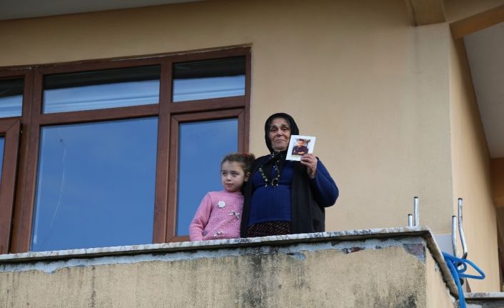 4 yıldır kayıp oğlunun yolunu her gün gözlüyor