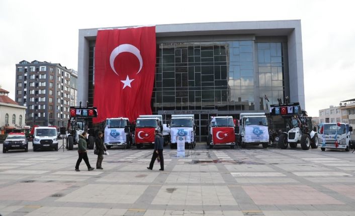 Bandırma Belediyesi 9 aylık tasarrufla 10 yeni araç aldı